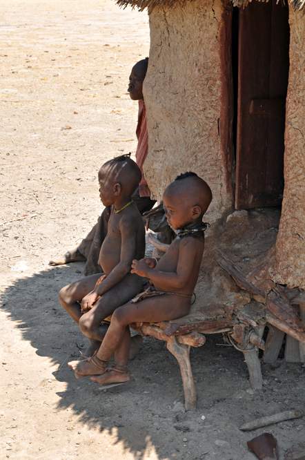 2011-11-13_11-07-38.jpg - Im Dorf der Himba