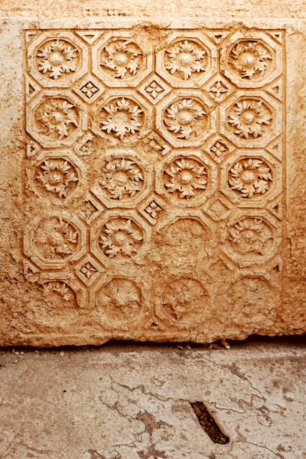 101014-095918.jpg - Palmyra: Im Bereich des Baal-Tempels. 