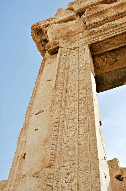 101014-100928.jpg - Palmyra: Details am Baal-Tempel. 