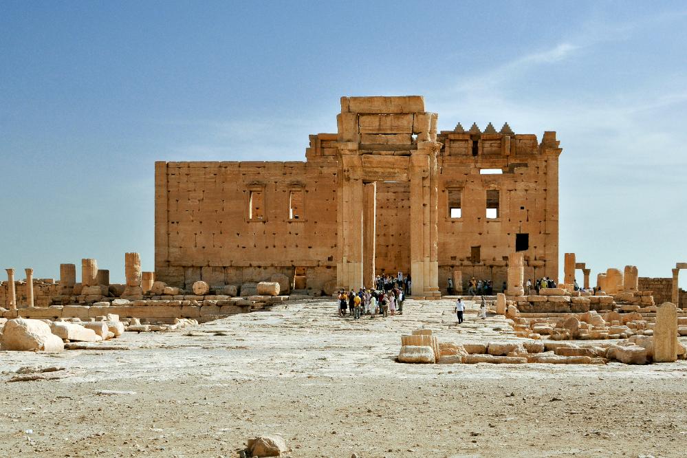 101014-103700.jpg - Palmyra: Der Haupteingang des Baal-Tempels.