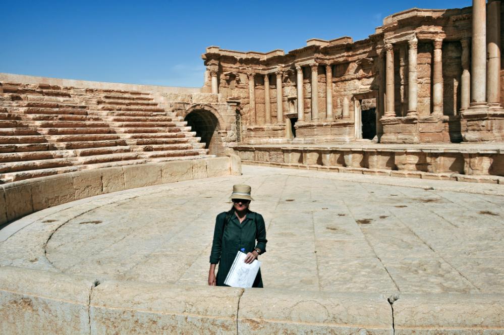 101014-112546.jpg - Palmyra: Theater aus dem 2. Jahrhundert n. Chr.