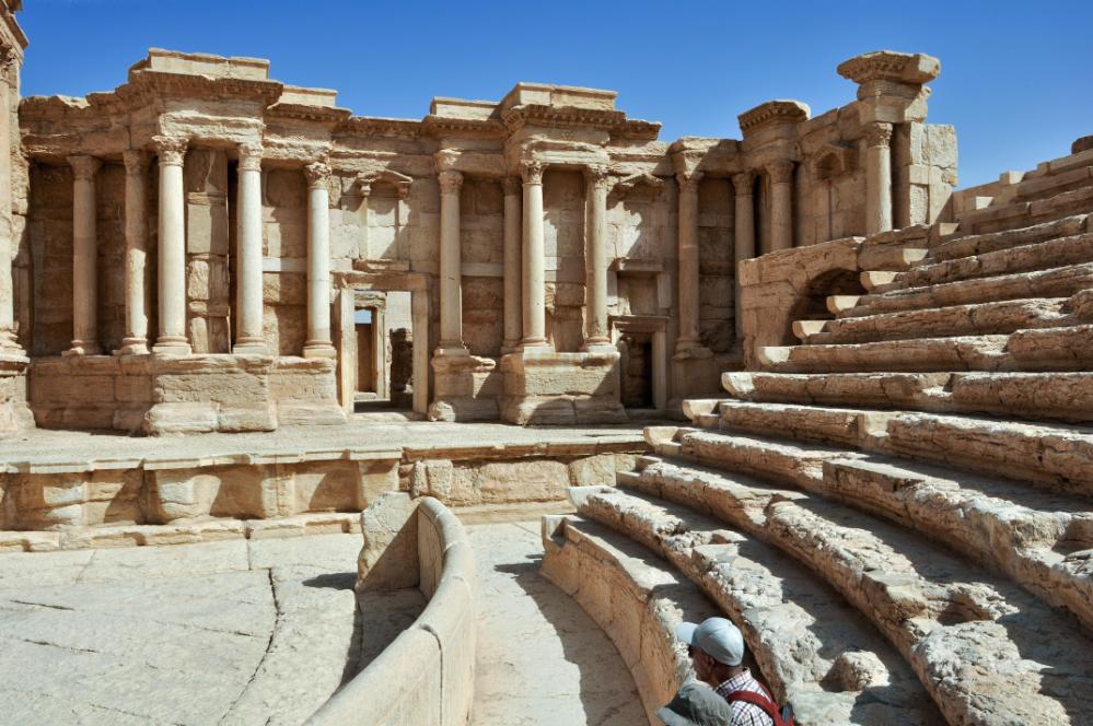 101014-112556.jpg - Palmyra: Theater aus dem 2. Jahrhundert n. Chr.