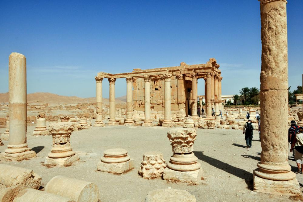 101014-121016.jpg - Palmyra: Der Tempel des Baal-Schamin.