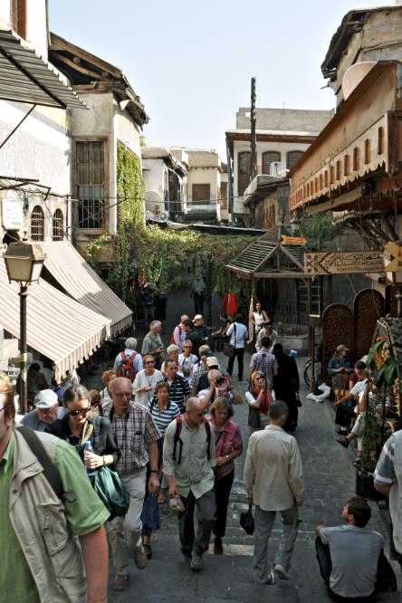101016-112914.jpg - Damaskus: Gang durch die Altstadt zur Omajaden-Moschee.